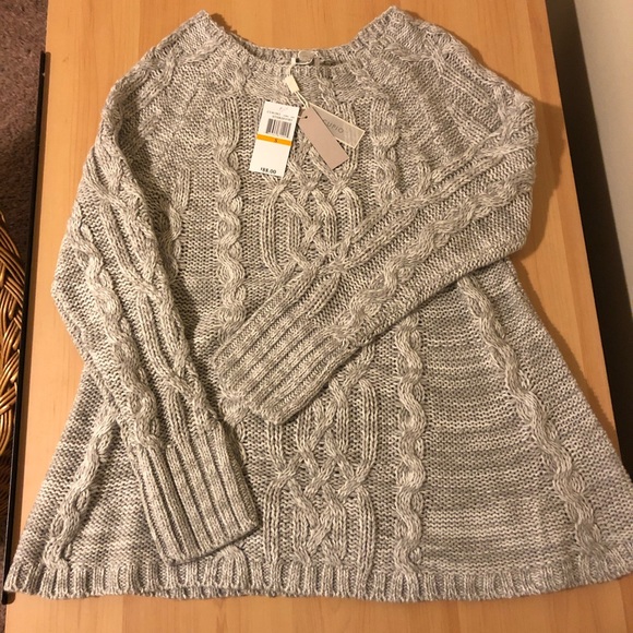 NWT Cupio Bloomingdale’s Grey Cable Knit Sweater S - Picture 2 of 5